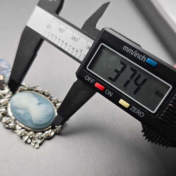 Victorian Revival Blue Cameo Pendant Beaded Necklace 28" Faux Pearls Convertible - Picture 12 of 15